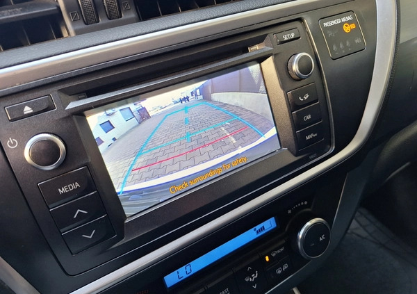 Toyota Auris cena 26500 przebieg: 168500, rok produkcji 2013 z Krzanowice małe 121